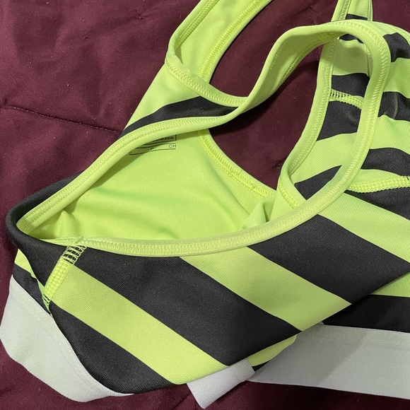 Nike bra - Picture 4 of 4